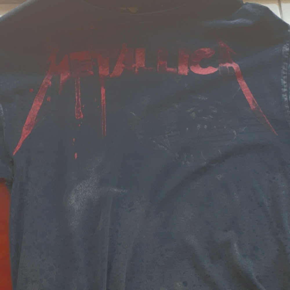 Authentic Metallica shirt